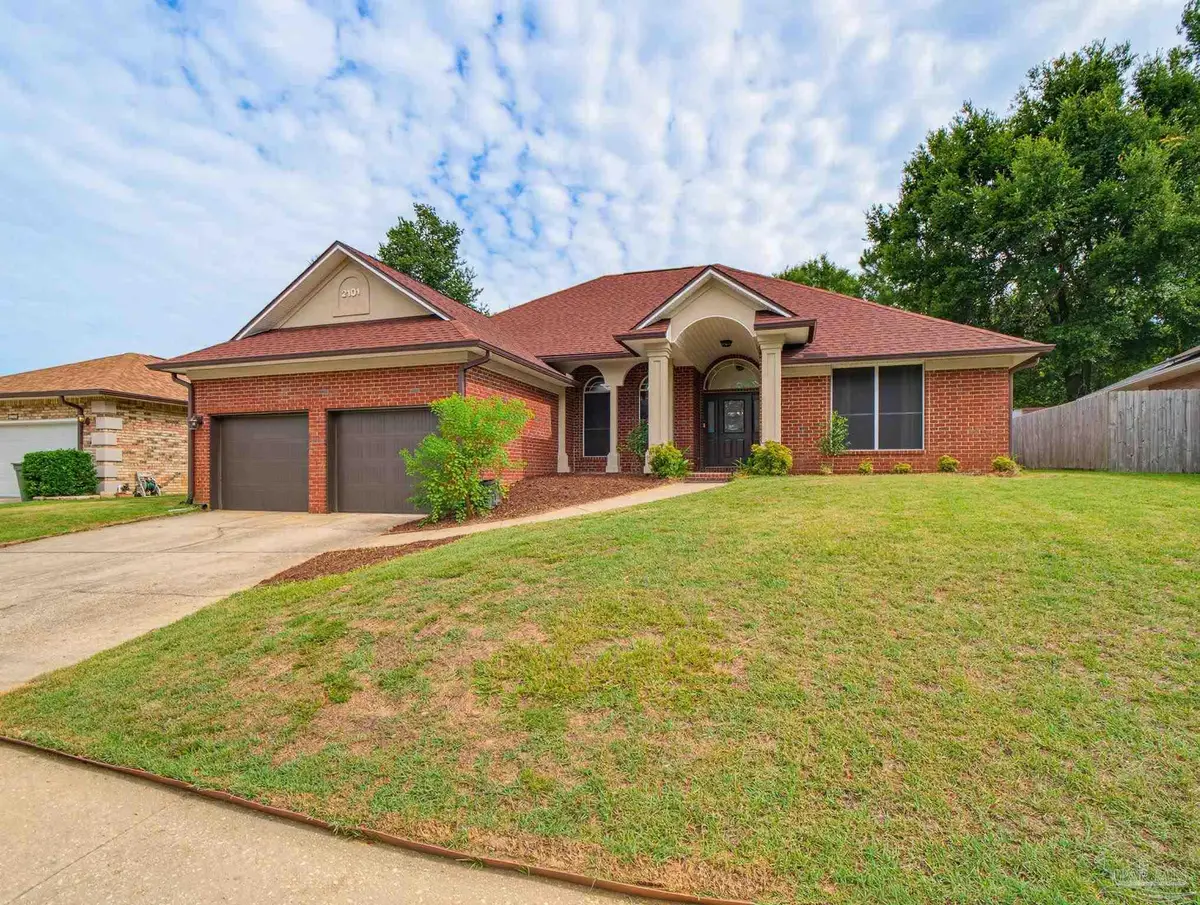 2101 Pin High Dr, Pensacola, FL 32526 - #1