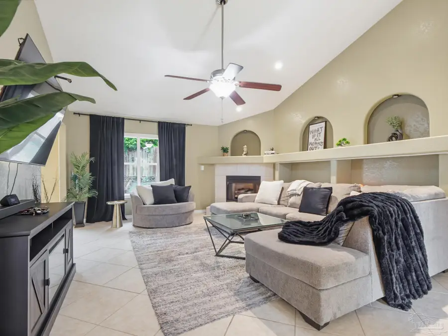 2101 Pin High Dr, Pensacola, FL 32526 - #3