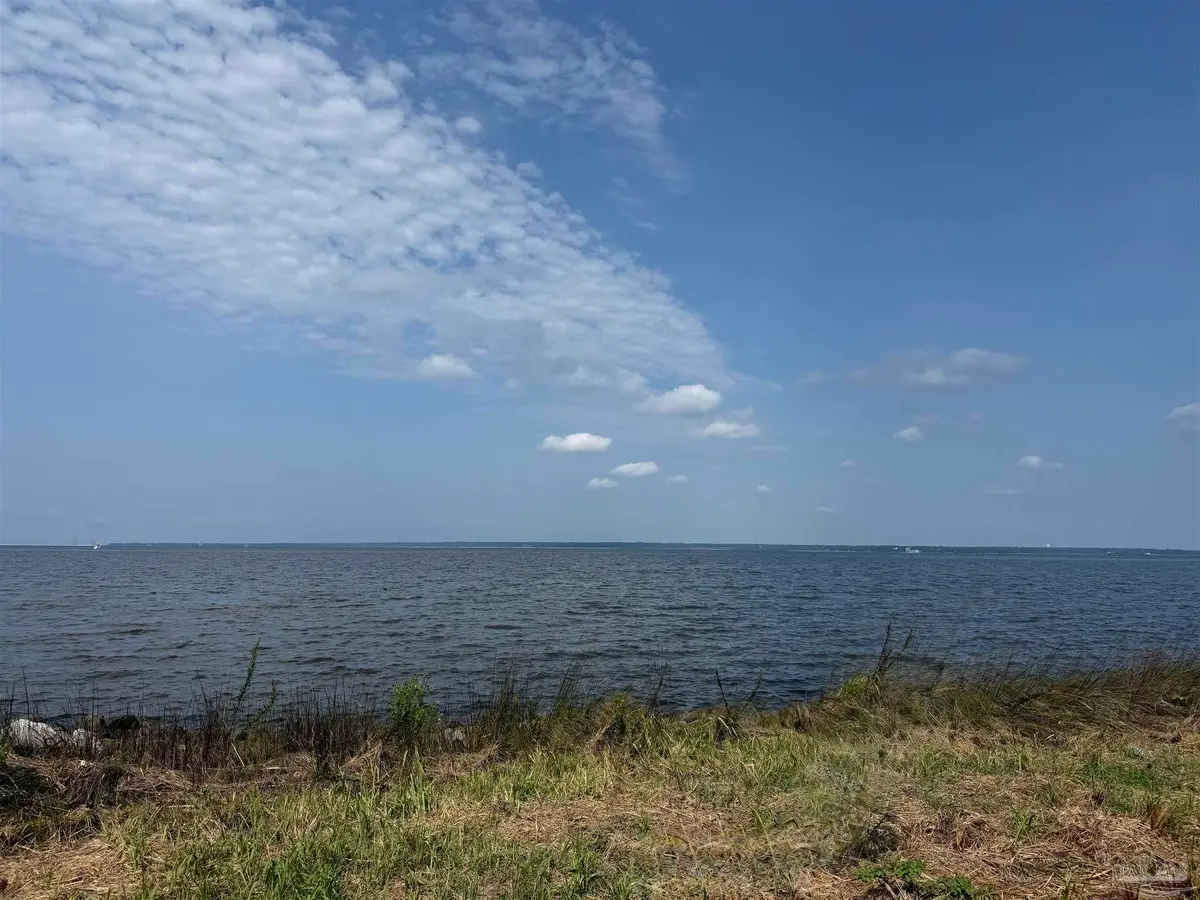 973 Dolphin Rd, Milton, FL 32583 - #1
