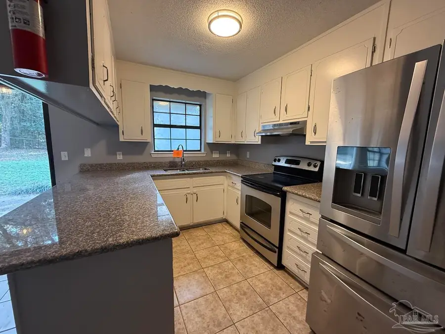5748 Princeton Dr, Pensacola, FL 32526 - #2