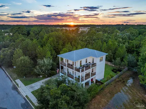 1557 Winding Shore Dr, Gulf Breeze, FL 32563