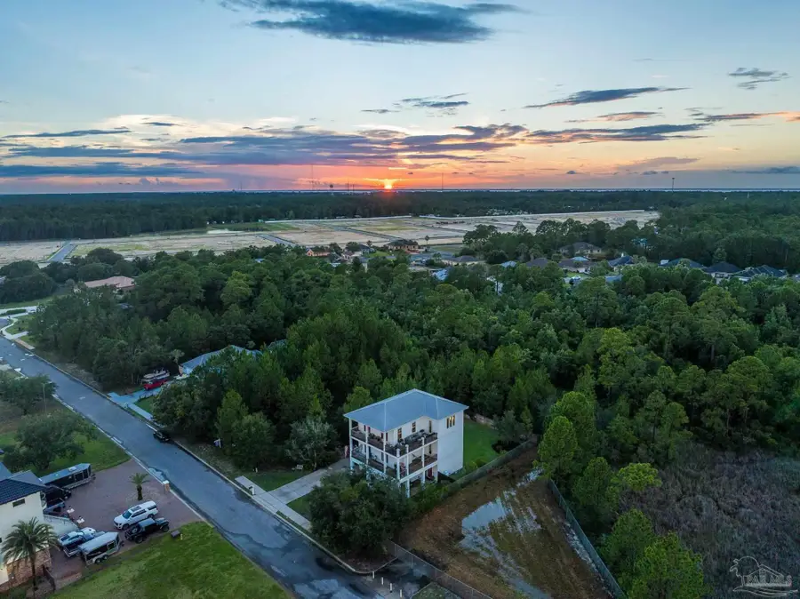 1557 Winding Shore Dr, Gulf Breeze, FL 32563 - #2
