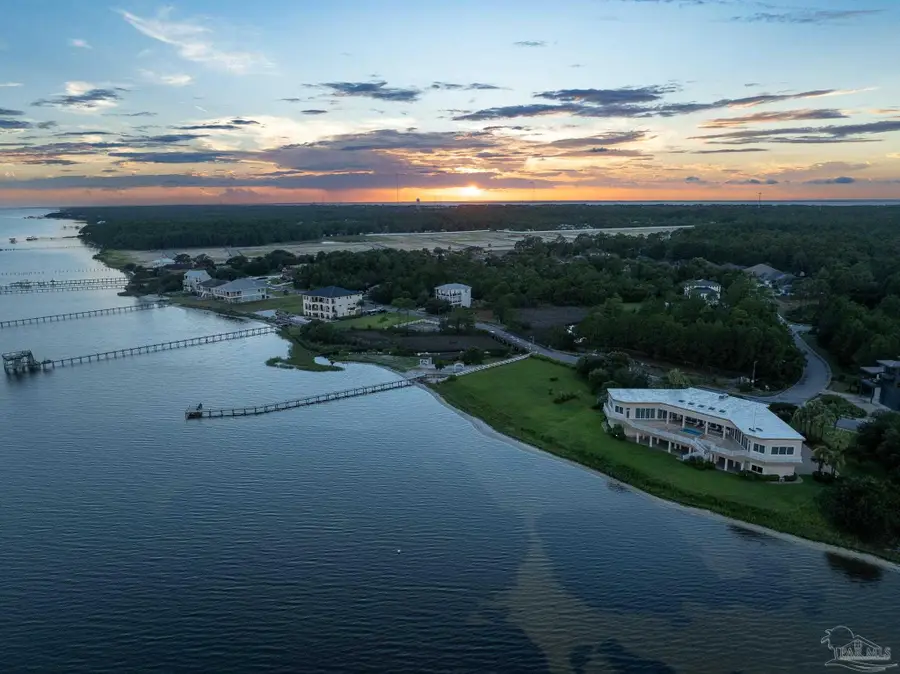 1557 Winding Shore Dr, Gulf Breeze, FL 32563 - #3