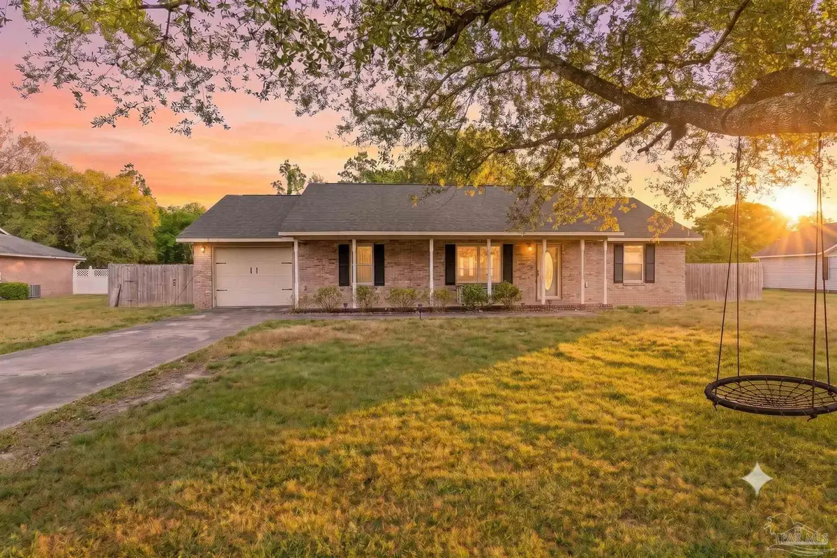 6332 Jason Dr, Milton, FL 32570 - #1