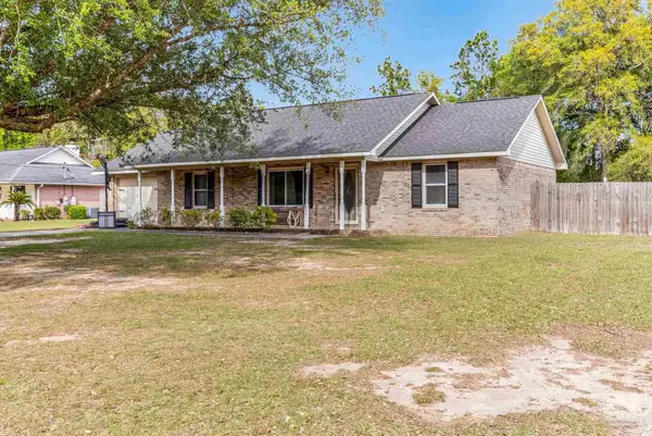 6332 Jason Dr, Milton, FL 32570