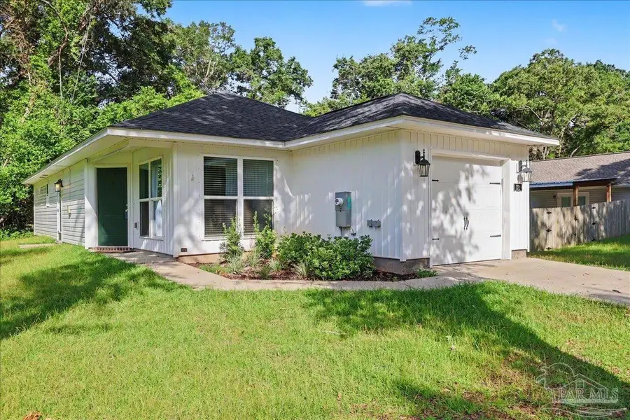 171 Calvert Oaks Dr, Pensacola, FL 32514 - #2