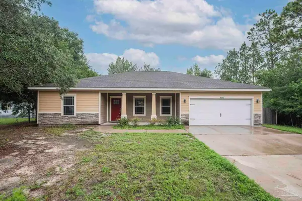 8202 Calle Mio, Navarre, FL 32566