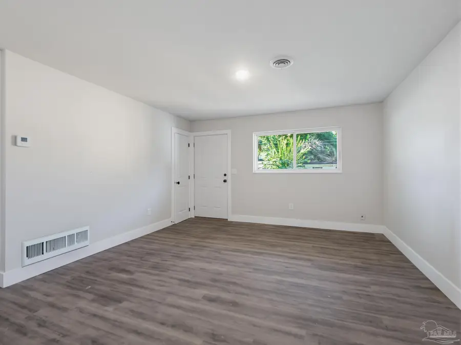 6426 Julia Dr, Milton, FL 32570 - #3