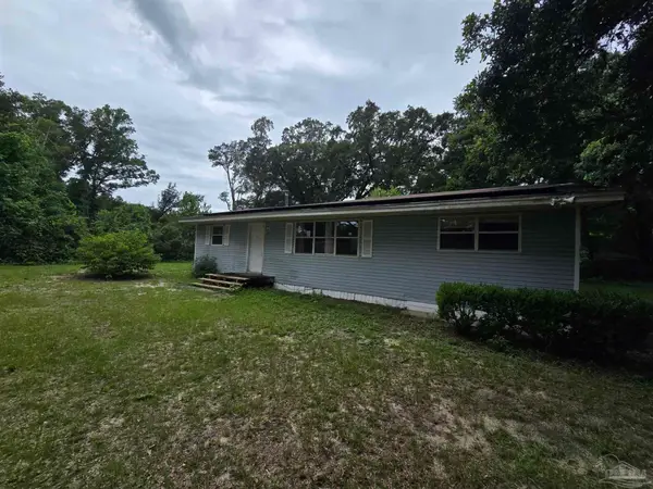 4045 Audubon Dr, Pensacola, FL 32504