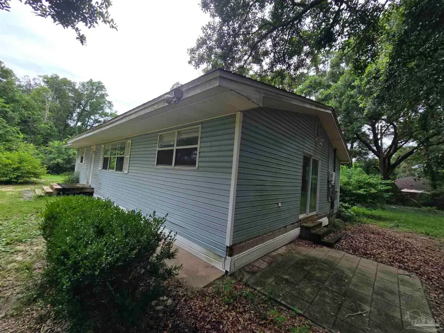4045 Audubon Dr, Pensacola, FL 32504 - #2