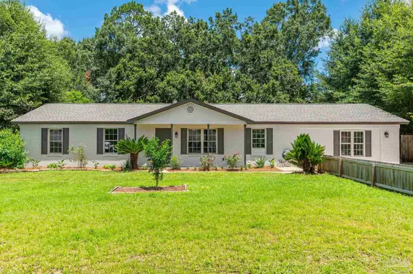 4856 Jennifer Ln, Pace, FL 32571