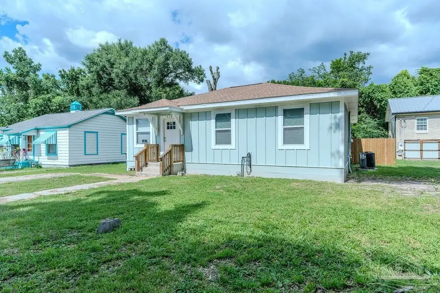 512 Fitzgerald St, Pensacola, FL 32505 - #2