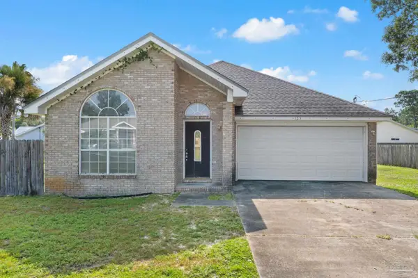 123 Palmetto Ave, Mary Esther, FL 32569