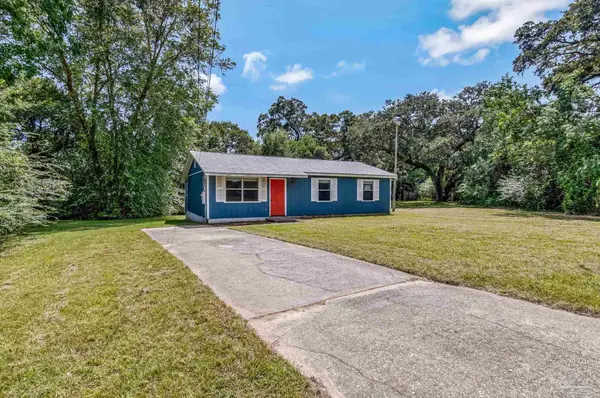 9 Geronimo Cir, Pensacola, FL 32506