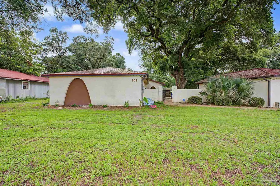 906 Mills Ave, Pensacola, FL 32507 - #2