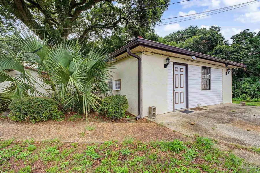 906 Mills Ave, Pensacola, FL 32507 - #3