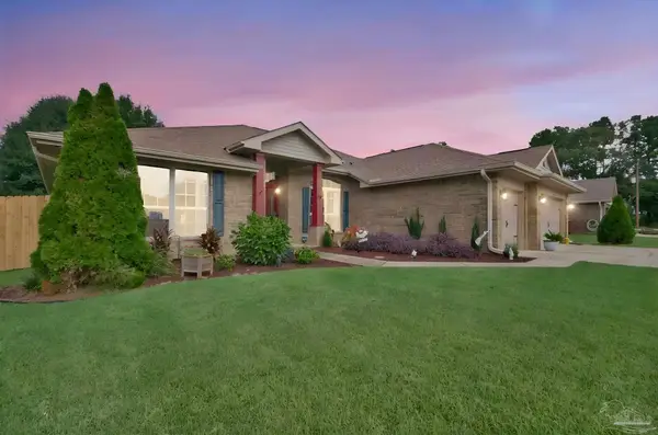 6185 Autumn Pines Cir, Pace, FL 32571