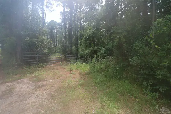 1481 Ocean Breeze Ln, Gulf Breeze, FL 32563