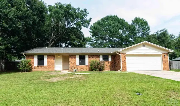 3908 Deerwood Cir, Pace, FL 32571