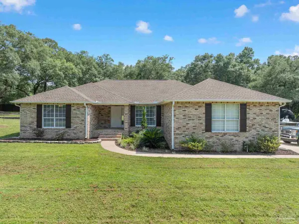 717 Tara Rd, Cantonment, FL 32533