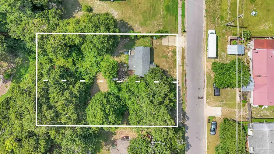 1040 Wayne Ave, Pensacola, FL 32507 - #2