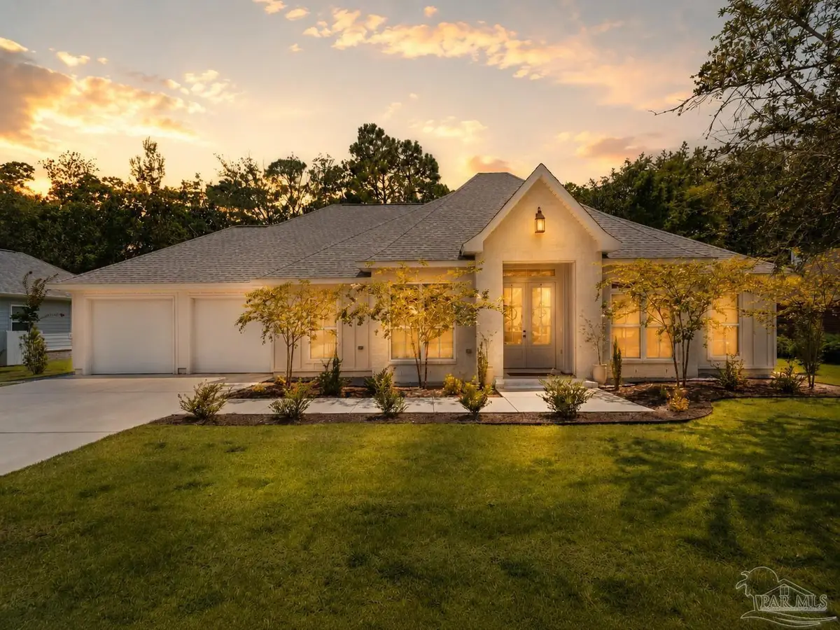 5751 Dunbar Cir, Milton, FL 32583 - #1