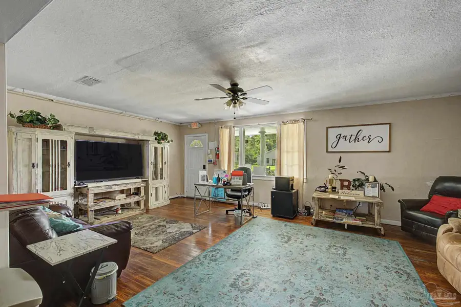 2910 Michael Dr, Pensacola, FL 32505 - #2