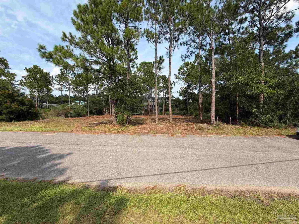 401N28256000E00 Bayshore Pkwy, Milton, FL 32583 - #1