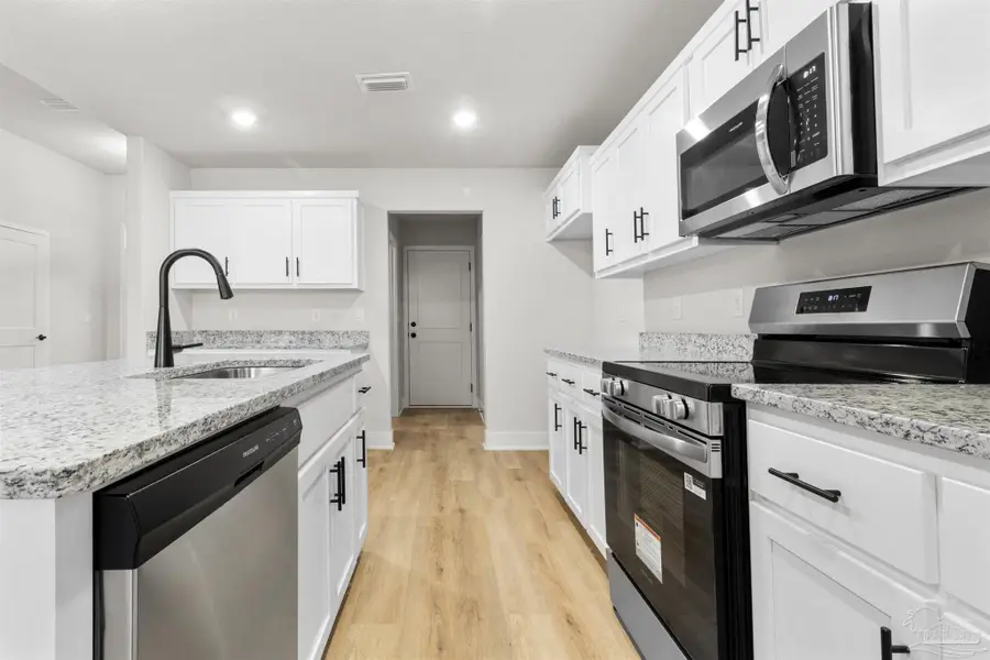 1875 Summer Pecan Dr #61B, Cantonment, FL 32533 - #3