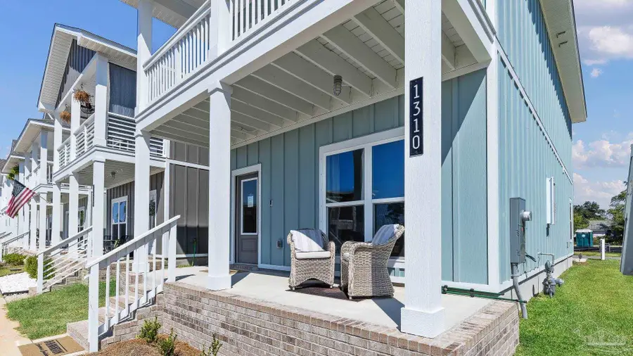 1350 W Zarragossa St, Pensacola, FL 32502 - #3