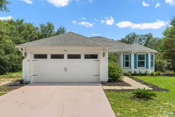 8111 Fourth St, Navarre, FL 32566