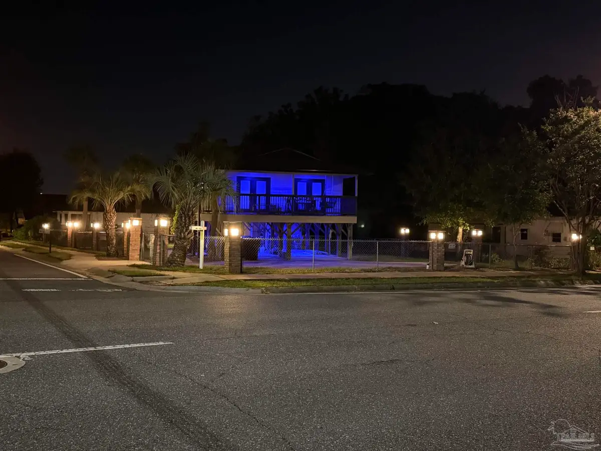 320 E Mallory St, Pensacola, FL 32503 - #1