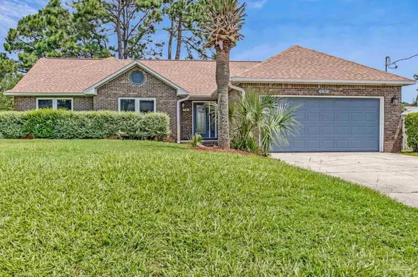 6436 Garden Dr, Gulf Breeze, FL 32563