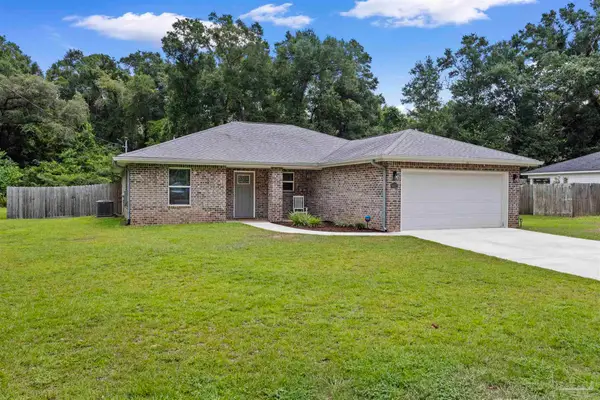5622 Riviera Dr, Milton, FL 32583