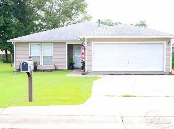 1207 Simpson St, Pensacola, FL 32526