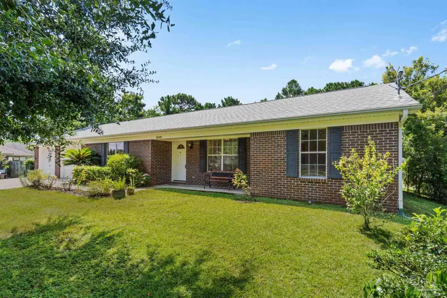 8197 Verdura St, Navarre, FL 32566 - #3