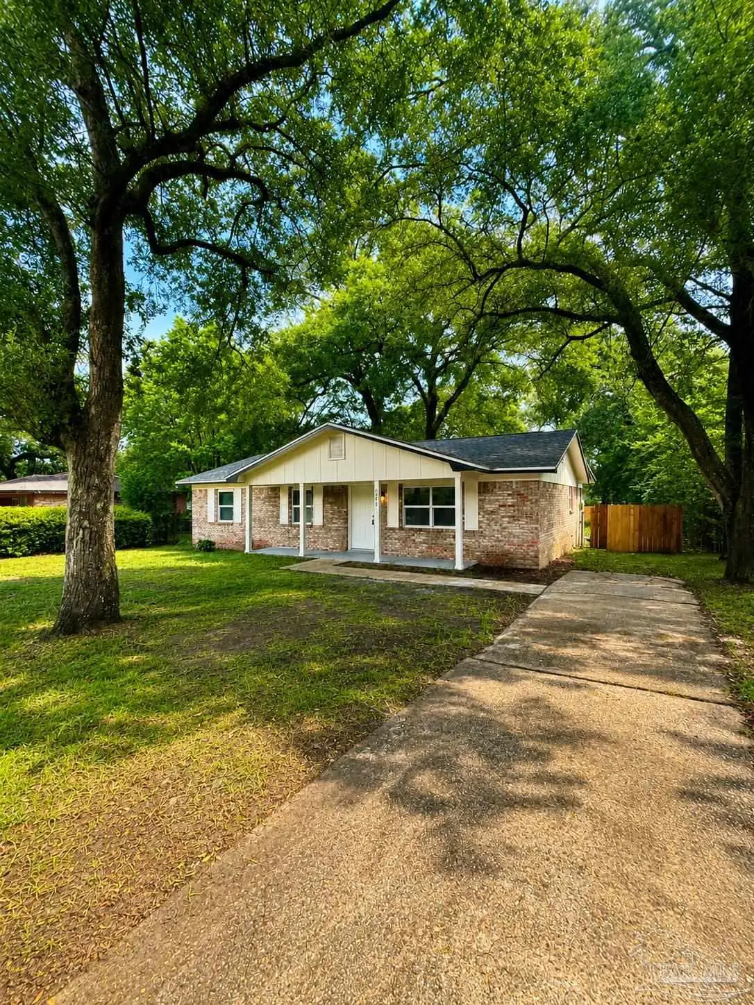 6250 Luther St, Pensacola, FL 32503 - #1