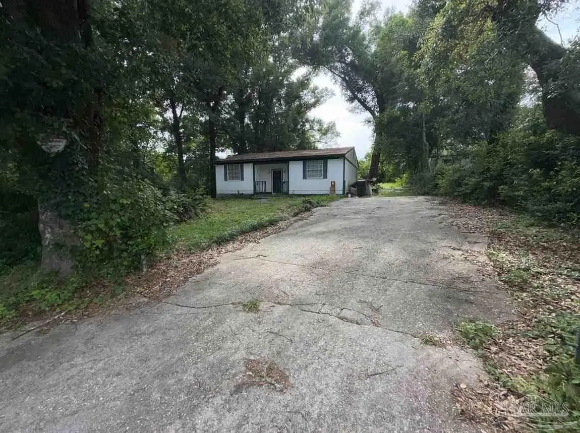 211 Citrus St, Pensacola, FL 32506 - #1