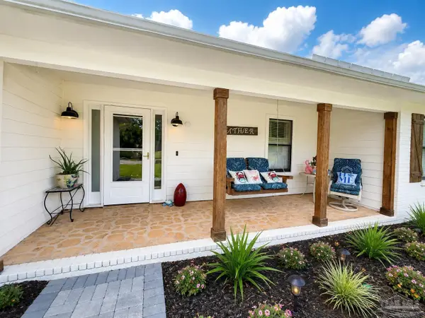 2145 Mykell Dr, Milton, FL 32583