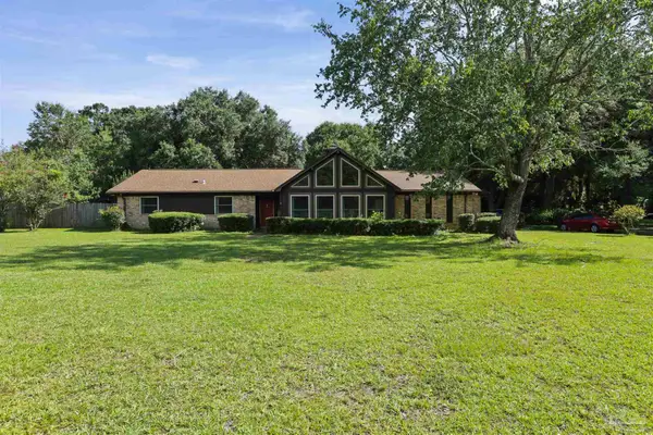 4837 Skipper Ln, Pace, FL 32571