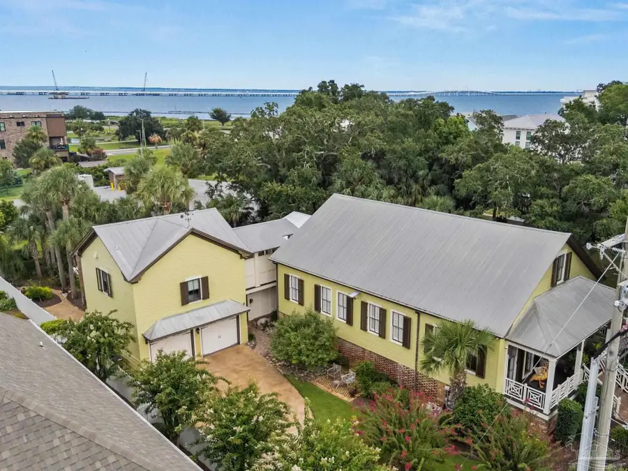 202 Cevallos St, Pensacola, FL 32502 - #2