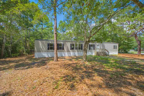 2981 Crittenden Dr, Navarre, FL 32566