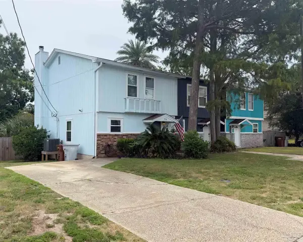 954 Coronado Dr, Gulf Breeze, FL 32563
