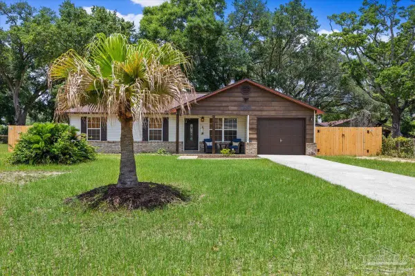 1220 E Leonard St, Pensacola, FL 32503
