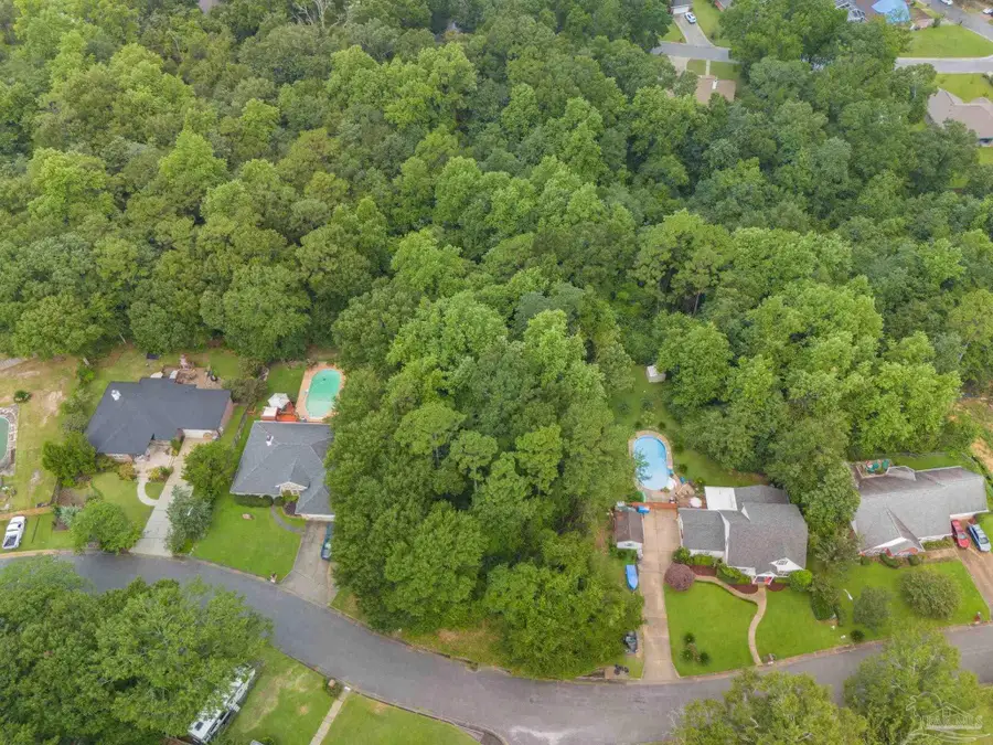 10821 Shadow Creek Dr, Pensacola, FL 32514 - #2