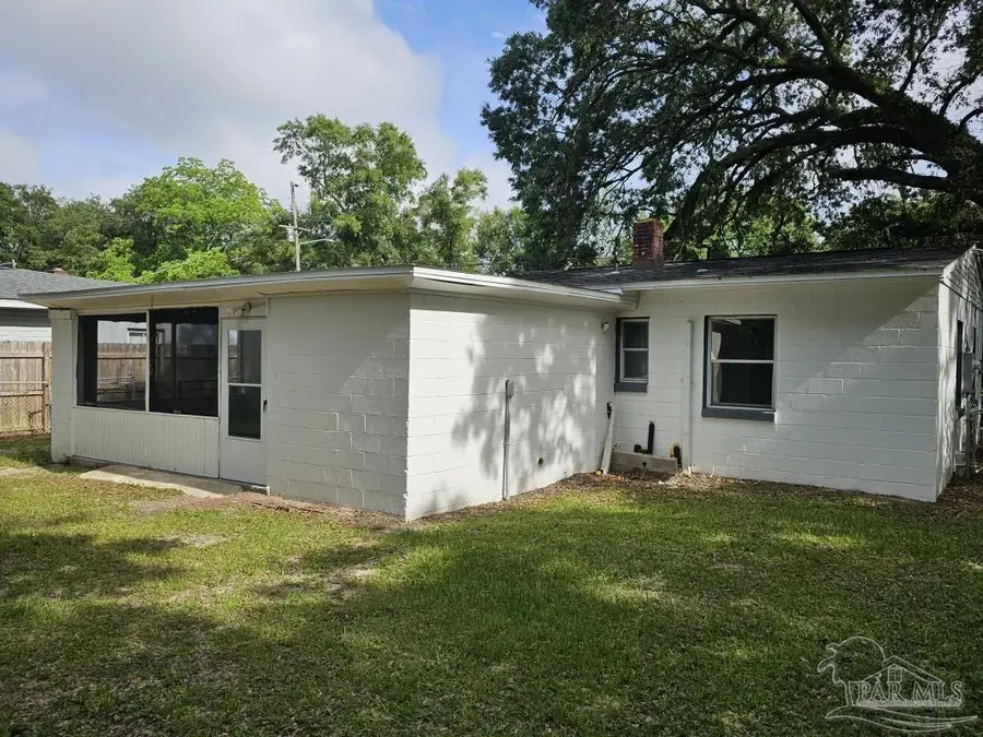 26 Randolph Dr, Pensacola, FL 32506 - #3