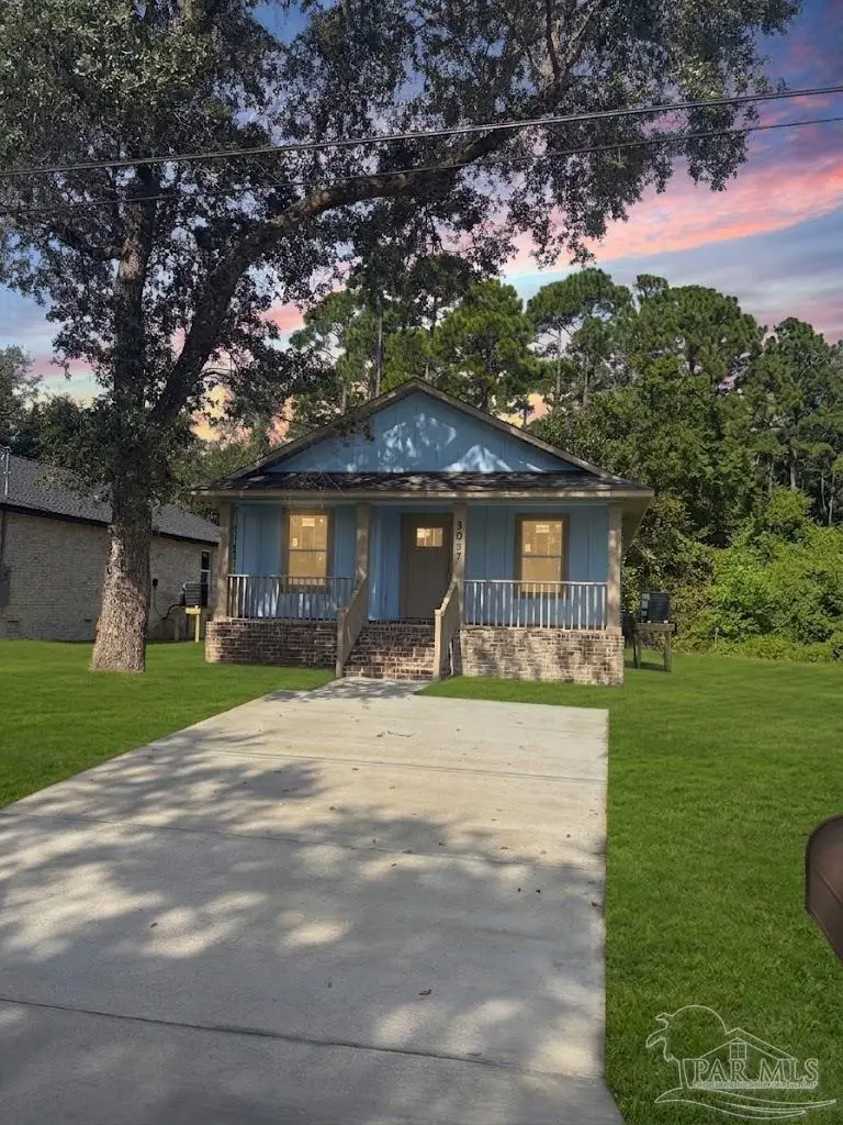 3057 N 15th Ave, Milton, FL 32571 - #1