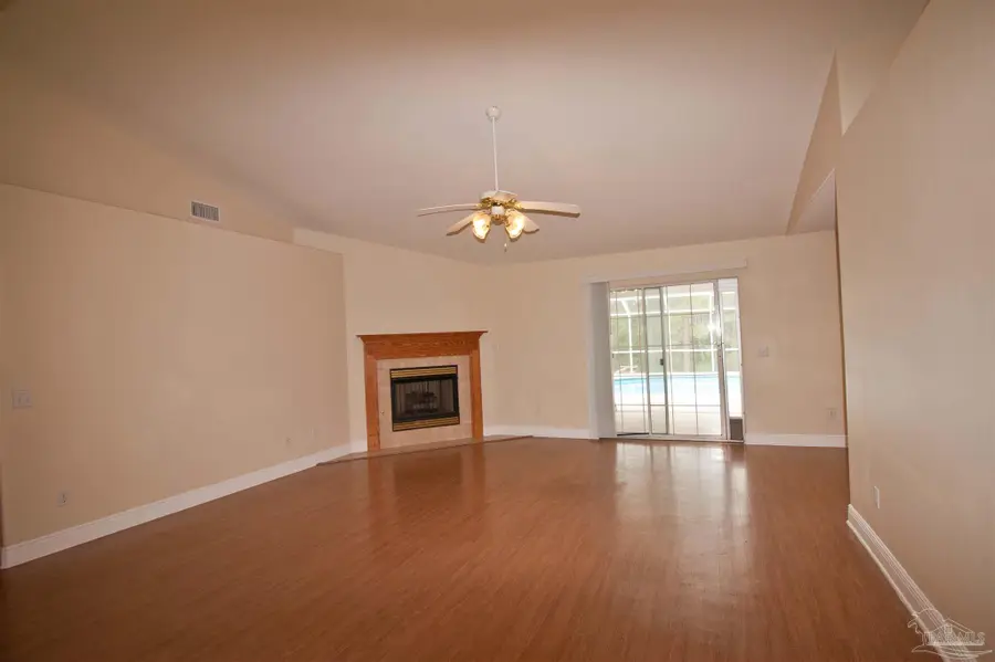 10000 N Loop Rd, Pensacola, FL 32507 - #3