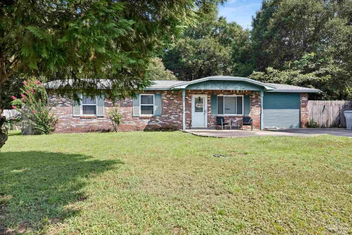 5557 Mulat Rd, Milton, FL 32583 - #1