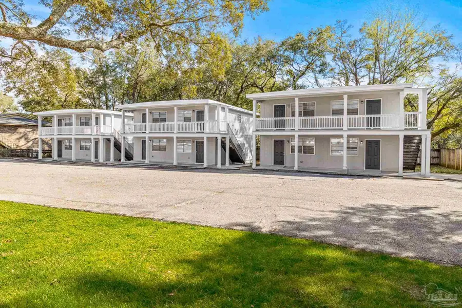 6631 Magnolia St, Milton, FL 32570 - #2
